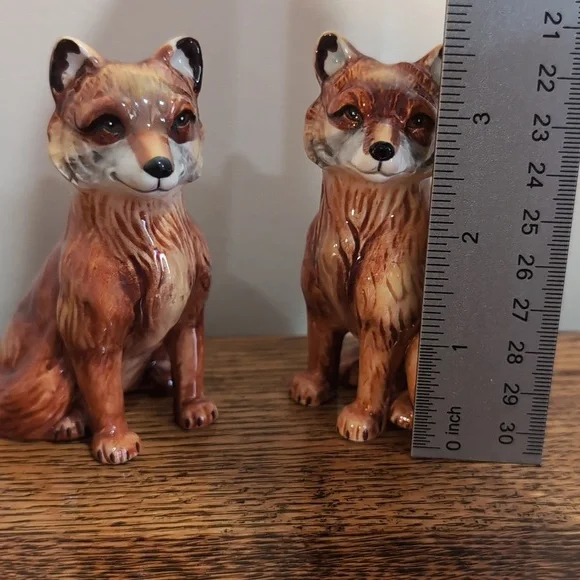 Charming Fox Salt and Pepper Shakers - Picture 2 of 7